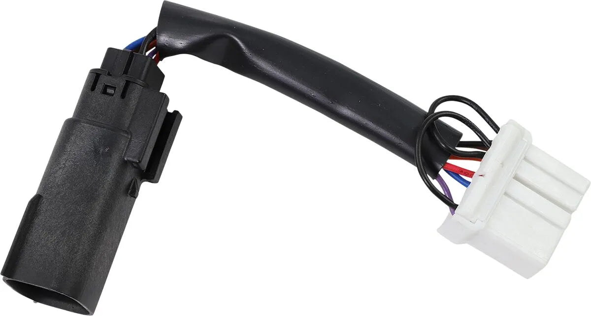CUSTOM DYNAMICS Rear Fender Adapter bild 1 PMMEDIA:1190e1bcebd2a9db