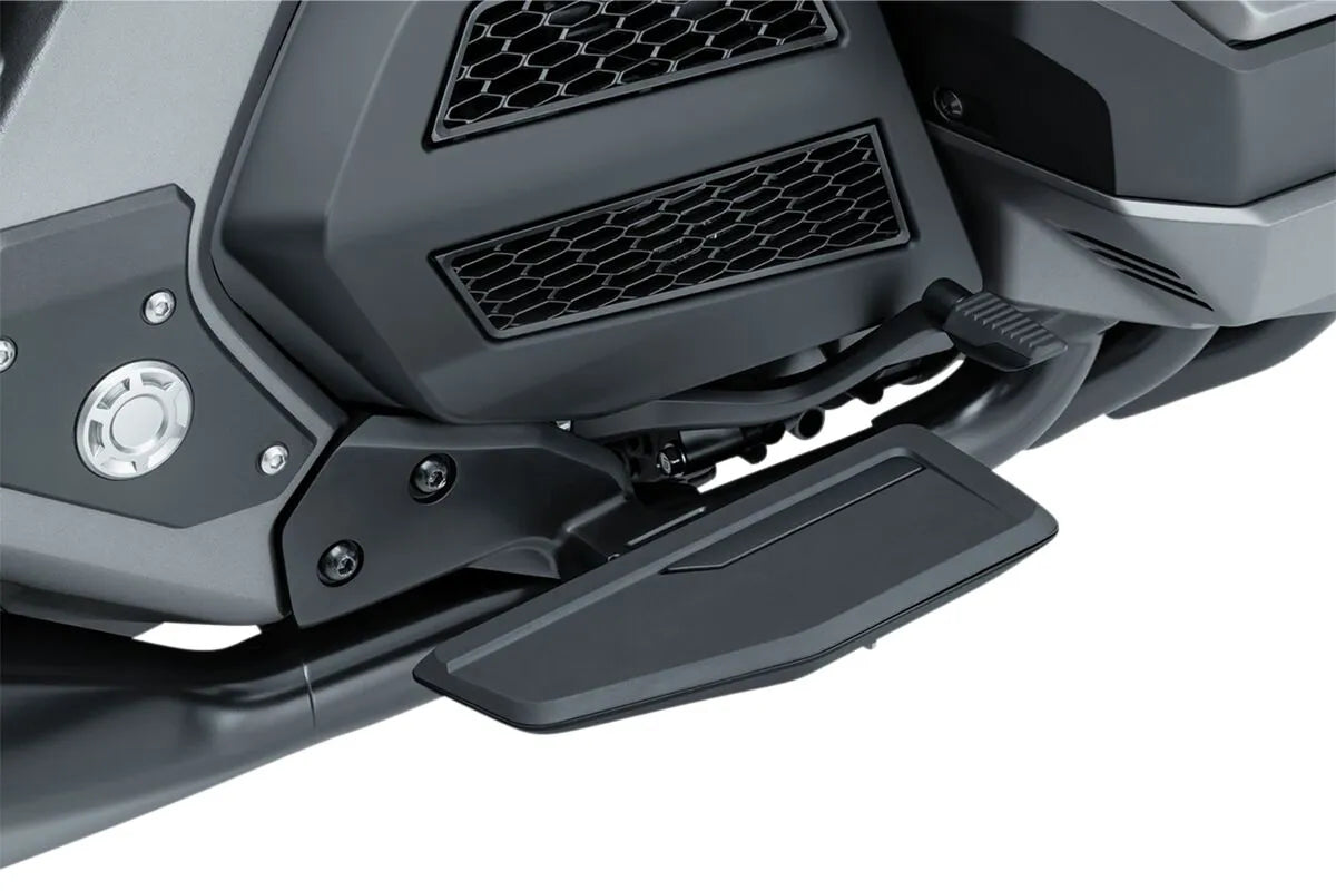 KURYAKYN Driver Floorboard GL 1800 BK bild 3 PMMEDIA:546deee0bee0124f