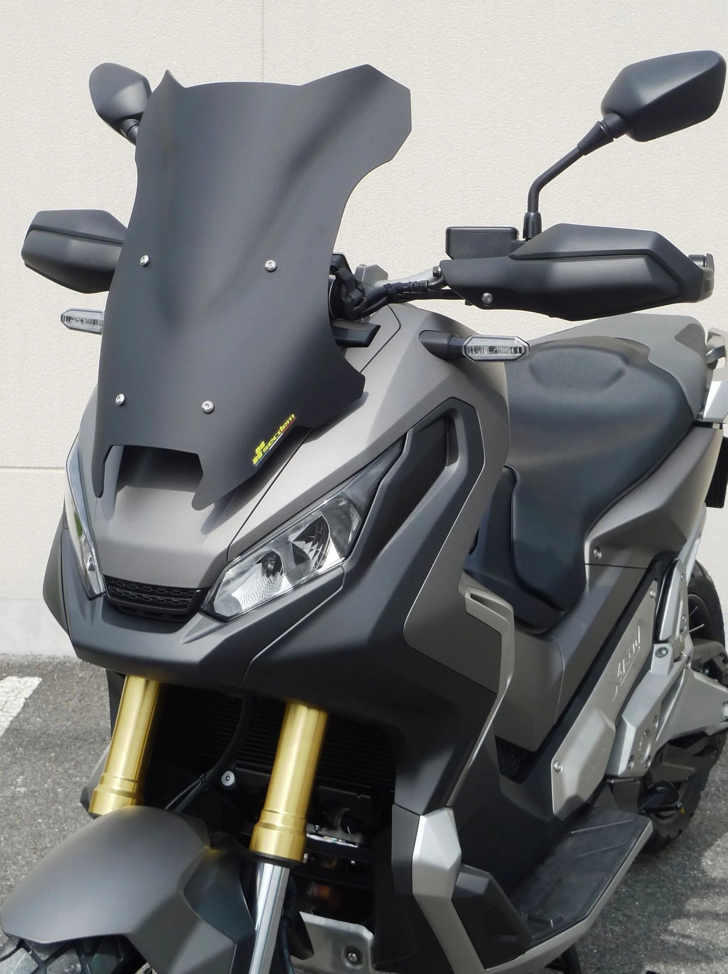 BULLSTER Vindruta RC för Honda XADV750 Dark Smoke bild 1 PMMEDIA:7c683c0709f17b71