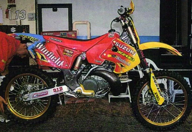 TECNOSEL Graphic Kit Team Suzuki 99 bild 2 PMMEDIA:98d3a1c2411aeae3