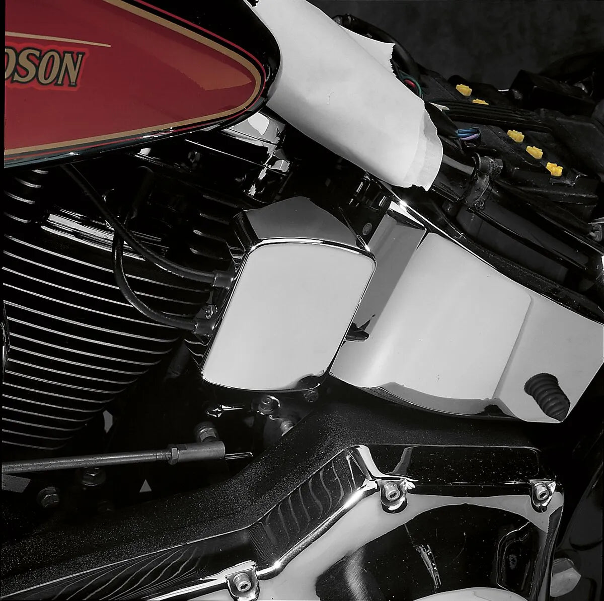 DRAG SPECIALTIES Smooth Coil Cover för FX FL 65-99BT bild 2 PMMEDIA:8355eeafbe57f55c