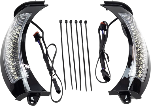 CIRO Fang® Strålkastarinfattningar med LED-ljus bild 1 PMMEDIA:84e982e76053d317