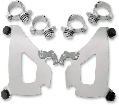 Memphis Shades Metric Bullet Fairing Mount Kit Fästdelar & kit för vindrutor bild 1 PMMEDIA:9e2f2e9803a8fe28