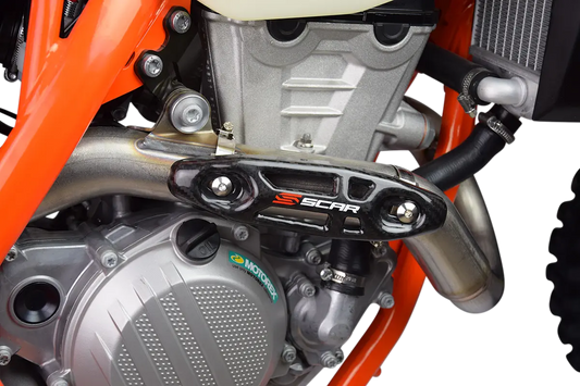 SCAR RACING Avgasvärmeskydd i kolfiber bild 1 PMMEDIA:41cfb652fe847363