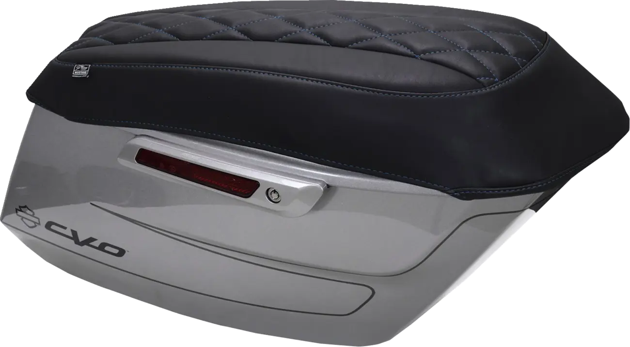 Mustang Deluxe Diamond Saddlebag Lid Covers Sidoväskor & tillbehör bild 2 PMMEDIA:2499256174540f4a