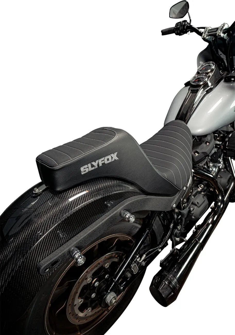 Slyfox High Noon Seat Sadlar Harley Softail bild 5 PMMEDIA:f6005a46d18466bb