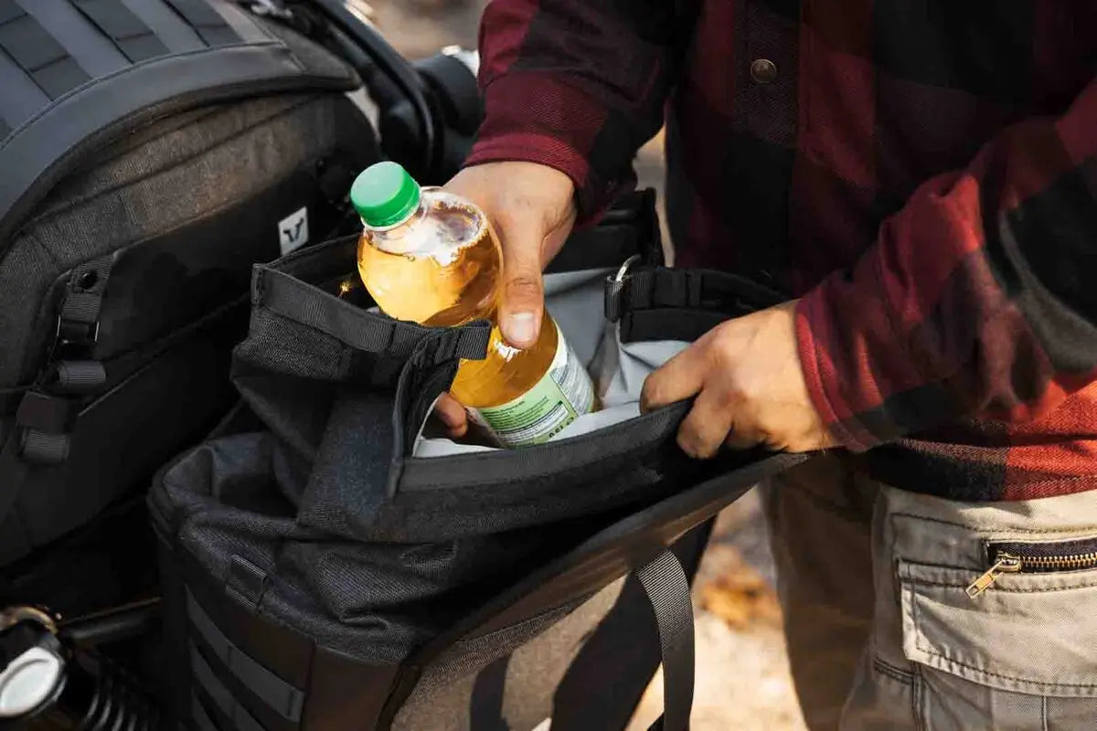 Sw Motech V-LOC Legend Gear Side Bag (11 Liters) Sidoväskor & tillbehör bild 3 PMMEDIA:902c12b56b74b971