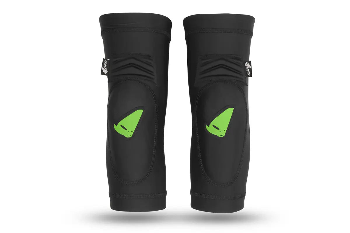 Ufo Youth M33 Knee Guards Knäskydd bild 1 PMMEDIA:8c0de1cf85b87728