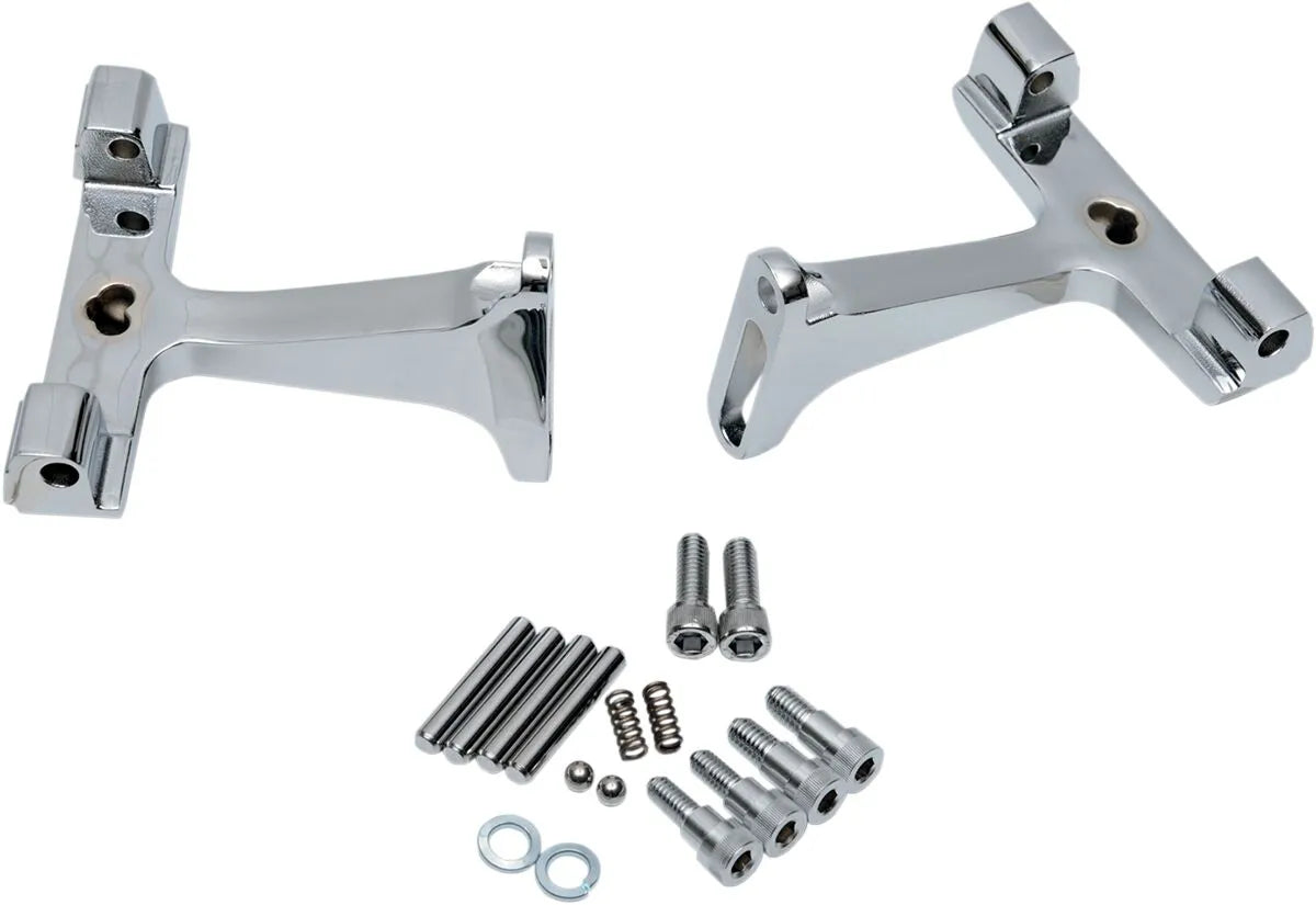 Drag Specialties Passenger Floorboard Mounts for Dressers Fotplattor & delar bild 1 PMMEDIA:9cbe79aa0431af9f