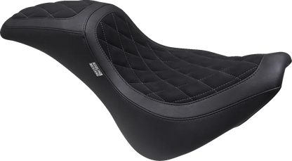 MUSTANG Kodlin Signature Series Fastback™ Sadel bild 1 PMMEDIA:d1e7e293a235d47e