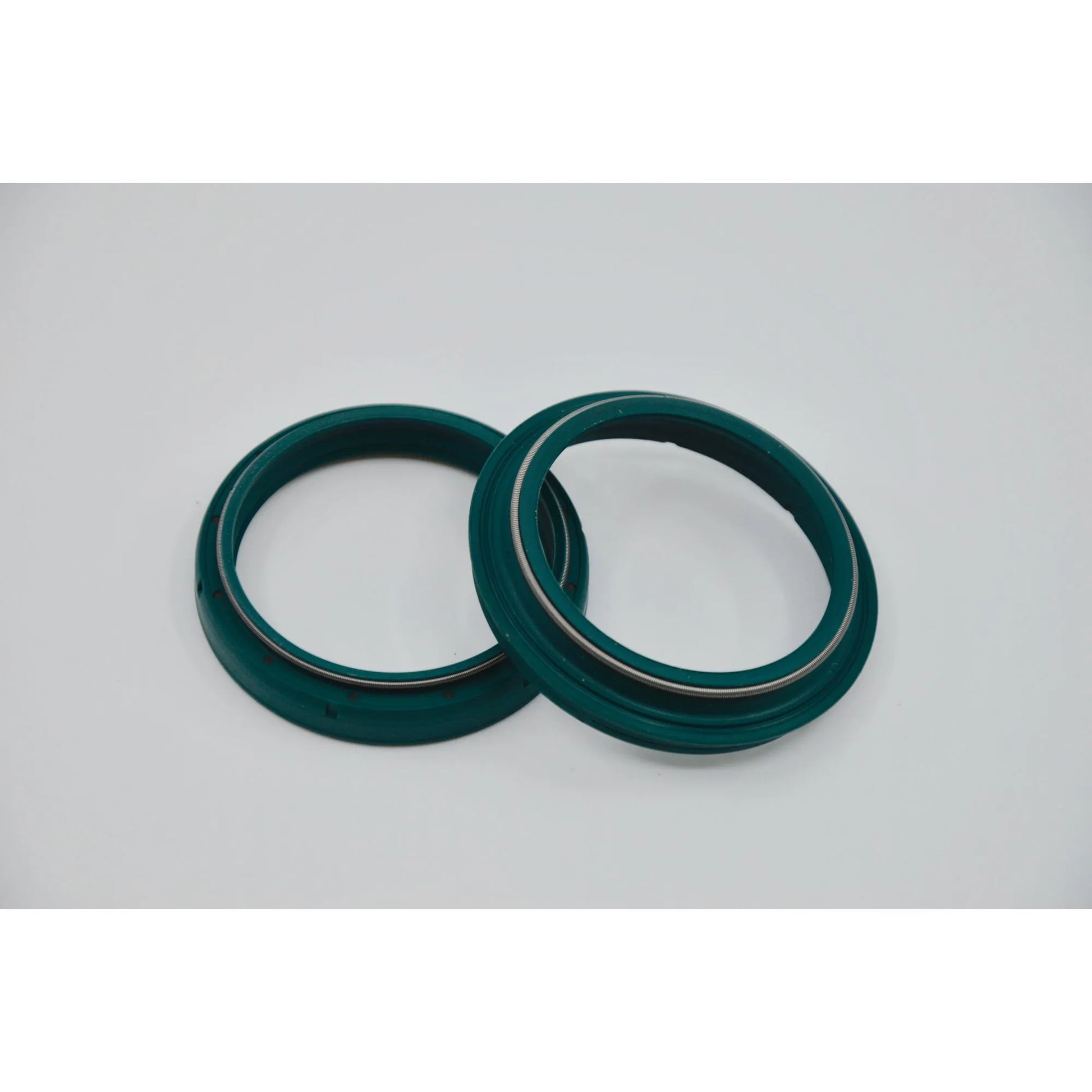 SKF Seal Upper Kit för Showa 48 mm bild 1 PMMEDIA:785d8b1dd8385a11