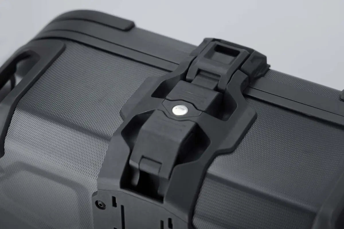 SW-MOTECH DUSC Hard Case system sidoväskor 33/41 L bild 4 PMMEDIA:4ad8eb195ecb544c