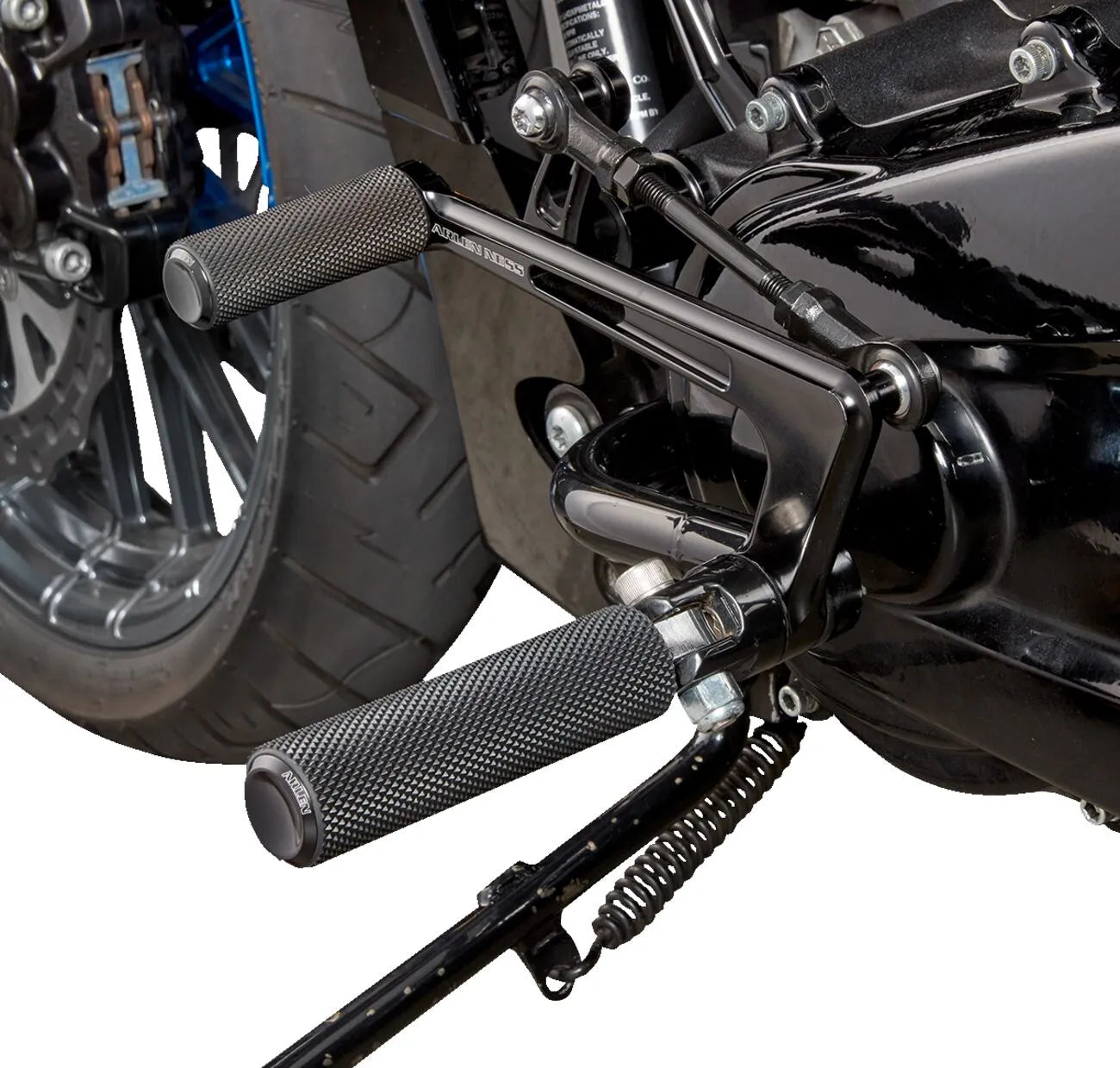 ARLEN NESS Mid Control Kit för Touring/Bagger 2014-2023, svart bild 2 PMMEDIA:01c3b10b41799ccc