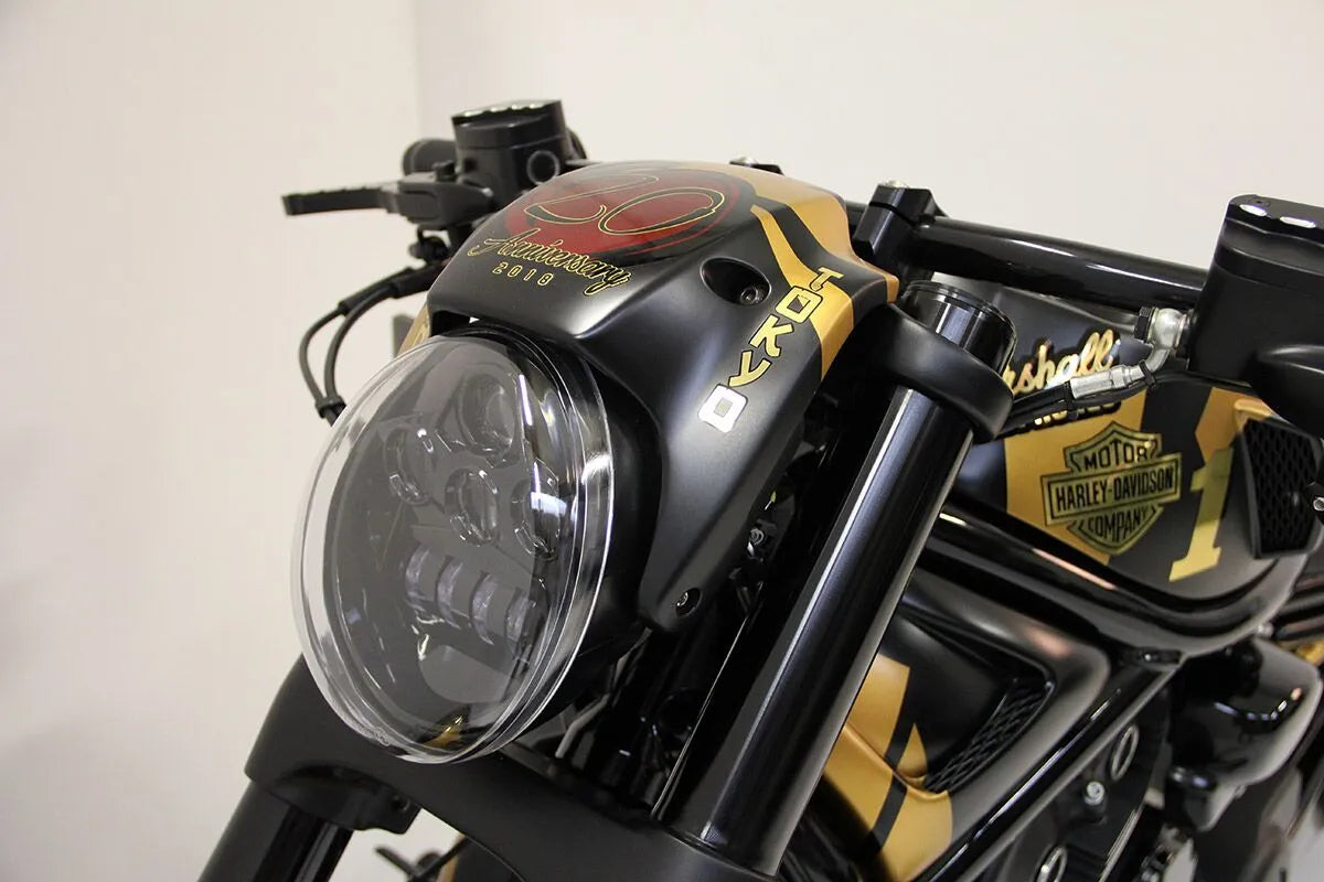 CULT WERK Headlight Lowering Kit för V-Rod bild 2 PMMEDIA:b30237806963981e