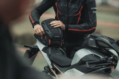 Sw Motech PRO Rackpack Tail Bag (32-42 Liters) Cruiser-, sport- & adventureväskor bild 17 PMMEDIA:de047583884a79c5
