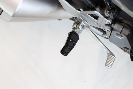 GILLES TOOLING Fotpinnar Passagerare TRIUMPH Touring Svart bild 2 PMMEDIA:b066e46855d06042