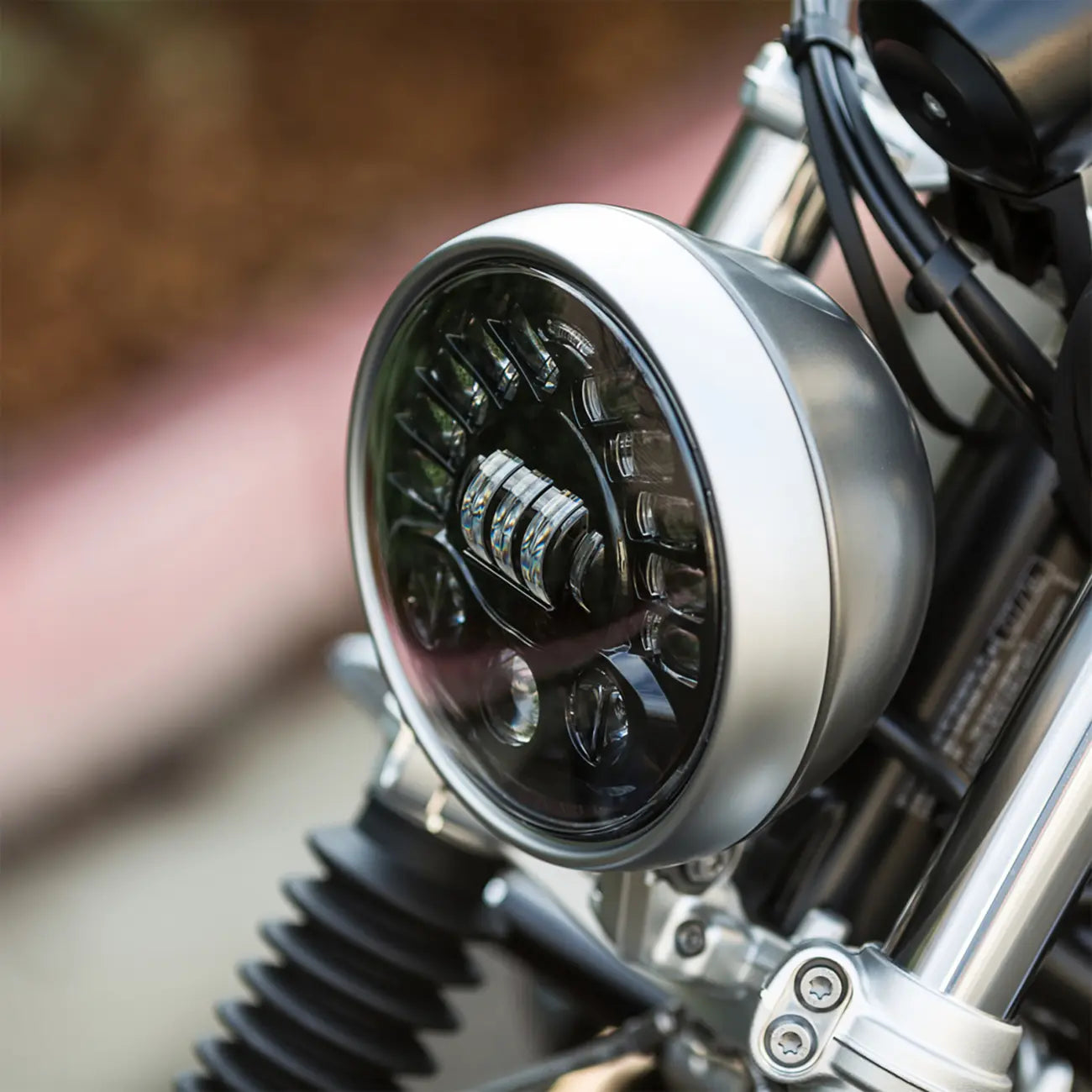 J.W. SPEAKER Headlight Install Kit för BMW R9 T bild 2 PMMEDIA:683e6a93e1872659