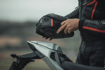 Sw Motech PRO Rackpack Tail Bag (32-42 Liters) Cruiser-, sport- & adventureväskor bild 19 PMMEDIA:6873b86591afa632