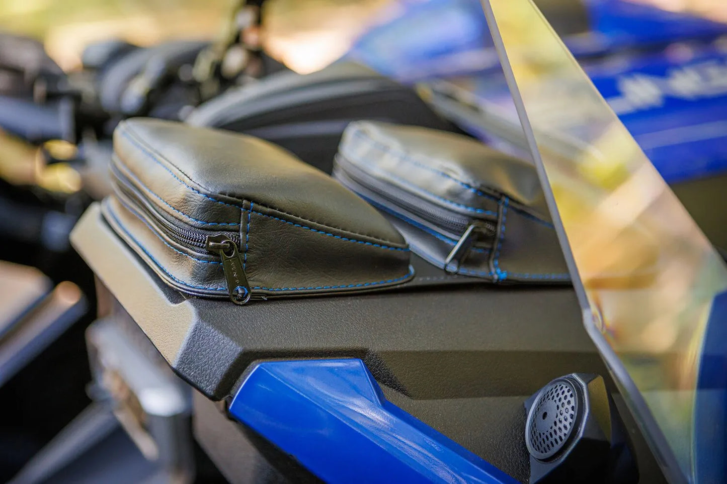 SHOW CHROME Dashboard Pouch för Polaris Slingshot bild 2 PMMEDIA:311a92ee83dfded4