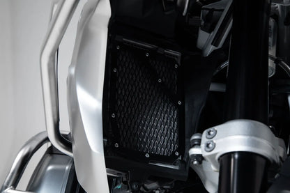 SW-MOTECH Radiatorskydd i aluminium bild 4 PMMEDIA:95ced01cc52e3100