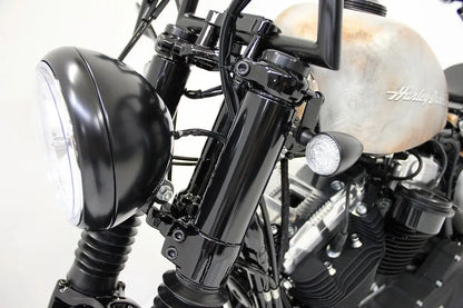 CULT WERK Gaffel Triangel Skruvar till Harley-Davidson Sportster bild 3 PMMEDIA:5534b85fca653729