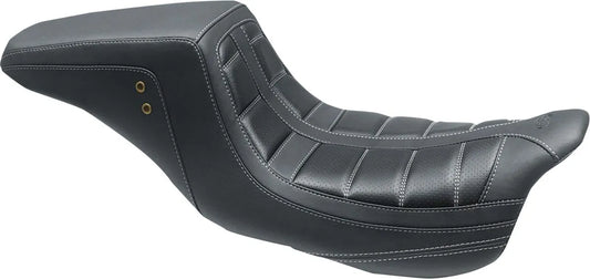 Mustang Squareback One-Piece Seat Sadlar Harley Touring bild 2 PMMEDIA:f19c5bf3e4d6b57b