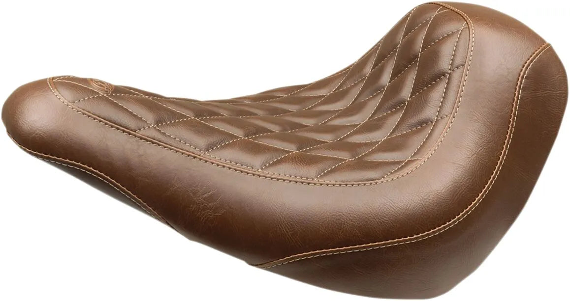 Mustang Wide Tripper™ Solo Seat Sadlar Harley Softail bild 2 PMMEDIA:fce7ecc46f7c9707