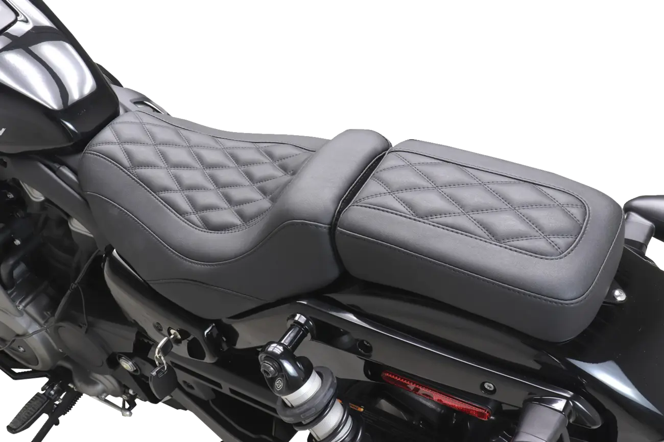 MUSTANG Tripper™ Passagerarsadel Double Diamond Black bild 2 PMMEDIA:f195eead569b05de