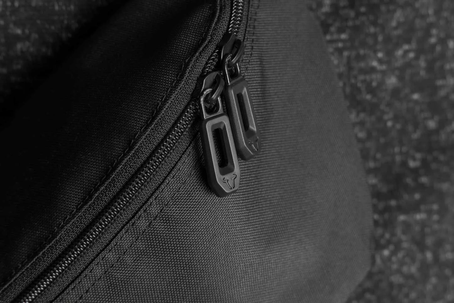 SW-MOTECH Fanny Pack bältesväska bild 2 PMMEDIA:df6caf41422d34fb