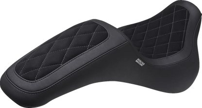 MUSTANG Kodlin Signature Series Fastback™ Sadel bild 2 PMMEDIA:9ea24b5b8dc86bad