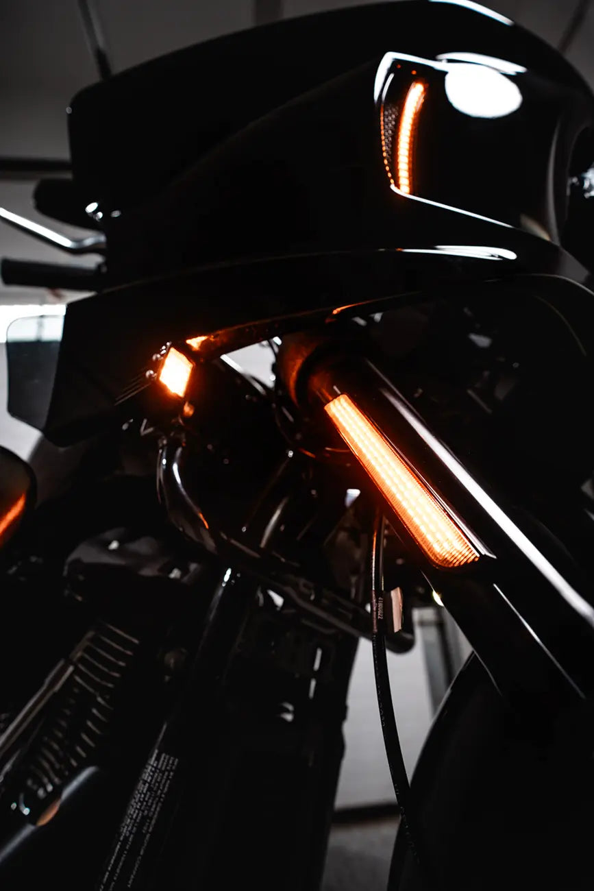 CUSTOM DYNAMICS Low Rider ST Fairing Vent Lights bild 4 PMMEDIA:8dd0685eb3d5fd77