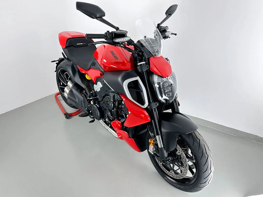 WRS Vindruta Sport Diavel V4 Clear bild 2 PMMEDIA:210f226b6115be6a