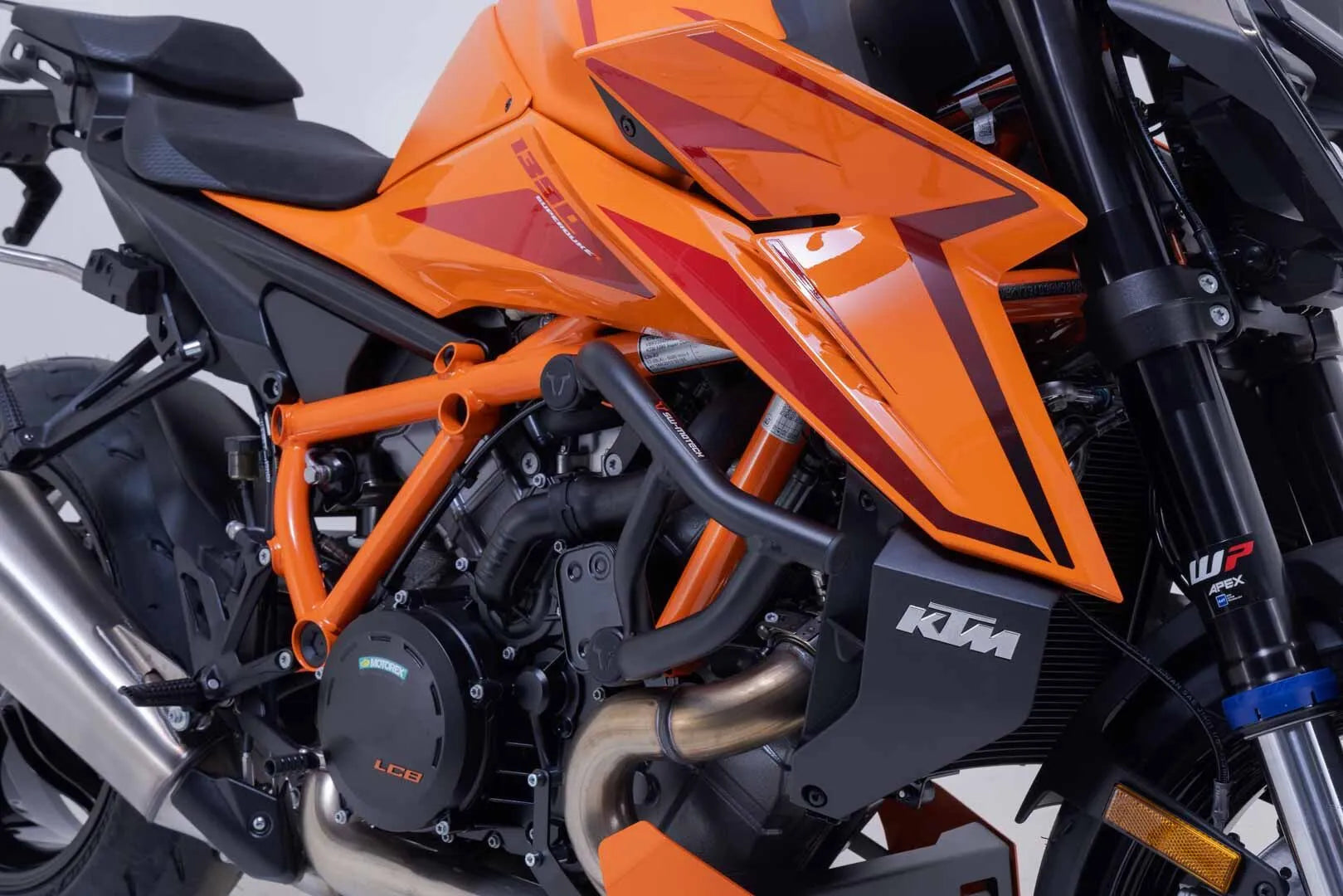 SW-MOTECH Crash Bar ramskydd bild 2 PMMEDIA:a28ddd2052d037da