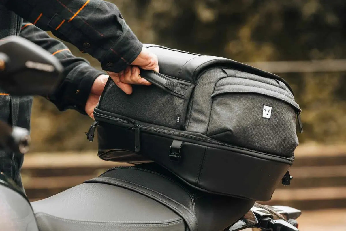 Sw Motech Legend Gear LR4 Tail Bag (18 - 25 Liters) Cruiser-, sport- & adventureväskor bild 7 PMMEDIA:a3daf0ddd8d3dba1