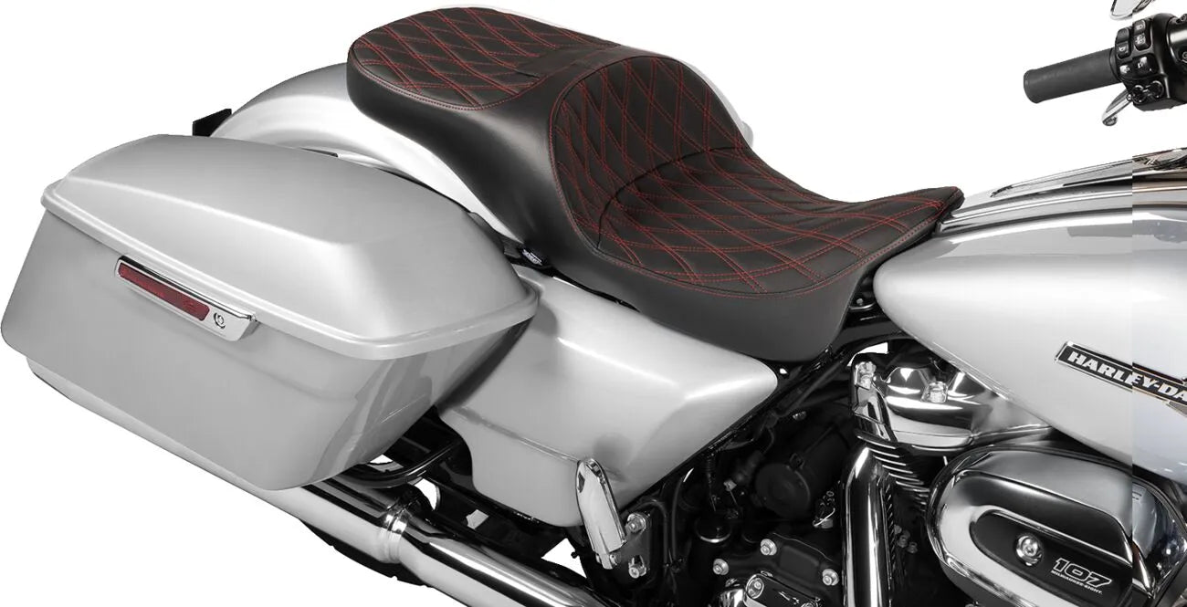 Drag Specialties Seats Extended Reach Freedom Touring Seats Sadlar Harley Touring bild 8 PMMEDIA:5b275f9e9c4b7ce7