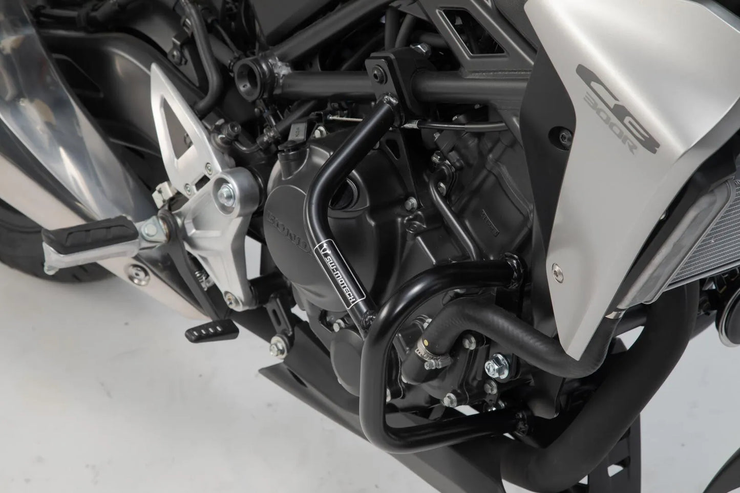 Sw Motech Crash Bar Motorskydd bild 4 PMMEDIA:4a91fe9cceaa3d19