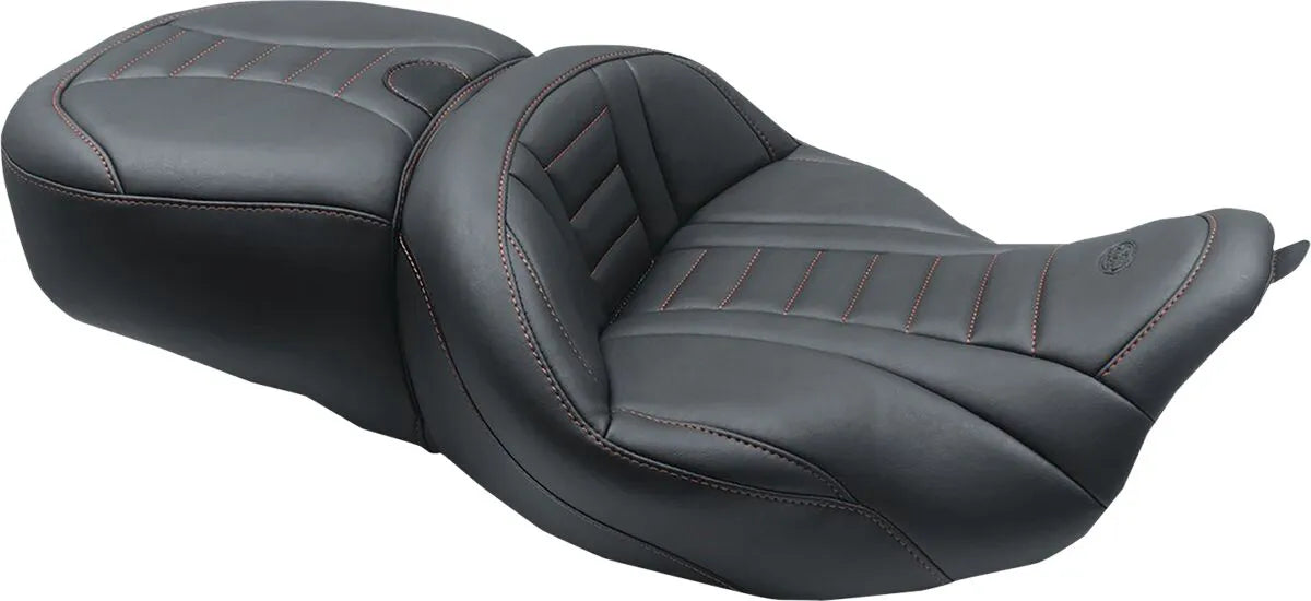 Mustang One-Piece Deluxe Touring Seat with Removable Backrest Option Sadlar Harley Touring bild 2 PMMEDIA:2ba9aa1ba2d62420