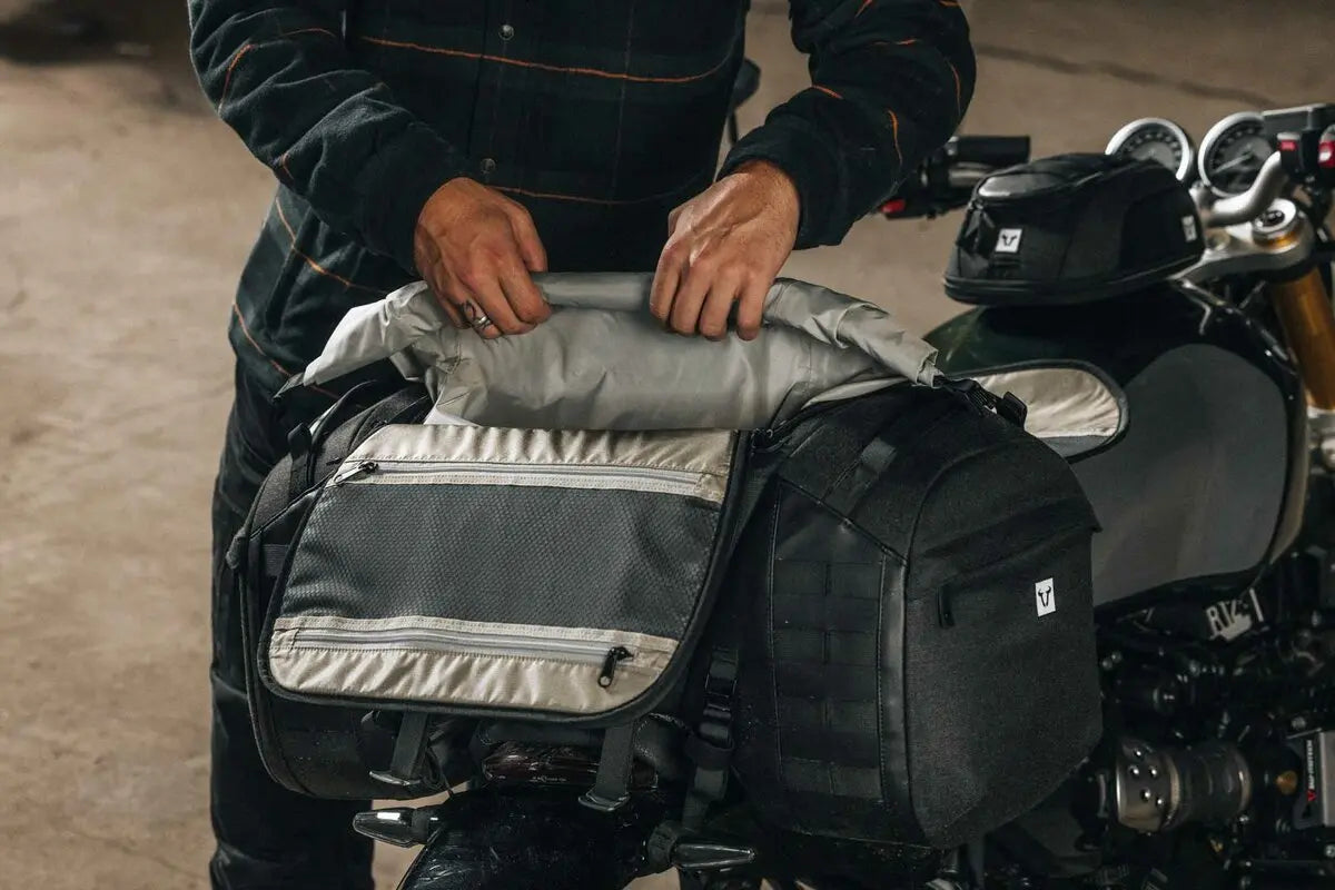 Sw Motech Legend Gear LR4 Tail Bag (18 - 25 Liters) Cruiser-, sport- & adventureväskor bild 8 PMMEDIA:62fead9177fd2fb4