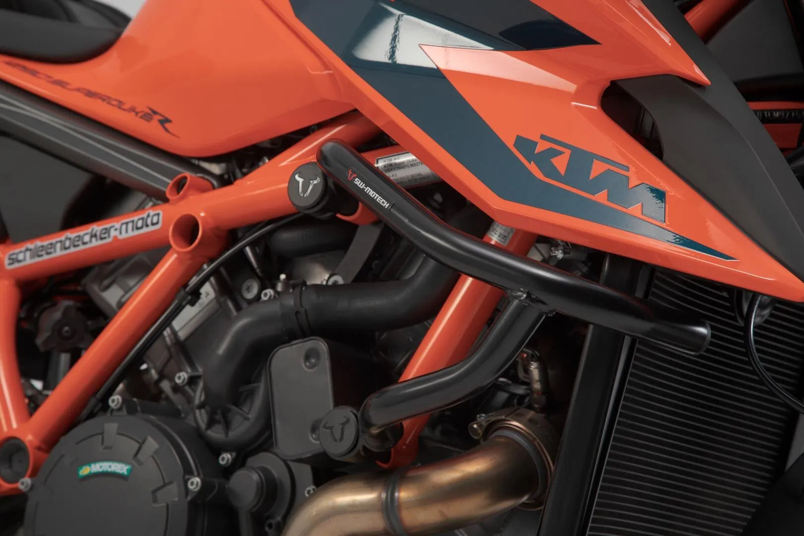 Sw Motech Crash Bar Motorskydd bild 5 PMMEDIA:46f329ae3a3e80c4
