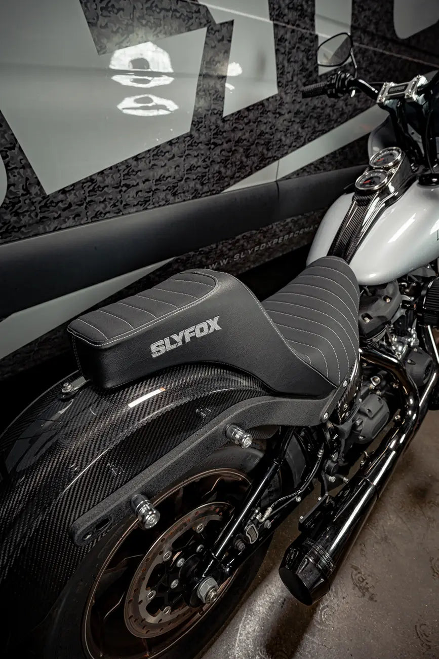 Slyfox High Noon Seat Sadlar Harley Softail bild 9 PMMEDIA:91af685b6c5baa42