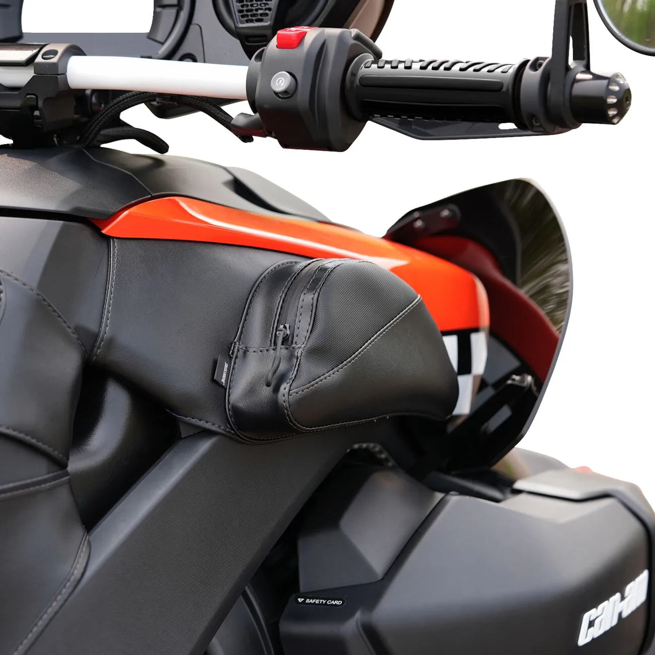 SHOW CHROME Dual Side Tank Pouch för Can-Am Ryker bild 3 PMMEDIA:68d7664fbc17031b