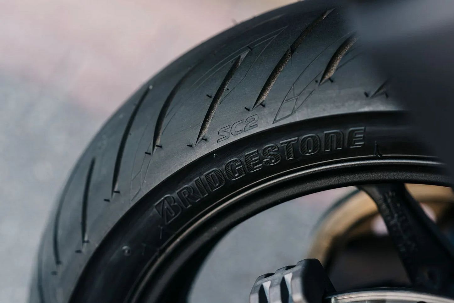 Bridgestone Battlax SC2 Skoterdäck bild 2 PMMEDIA:902f7a251b6c4575