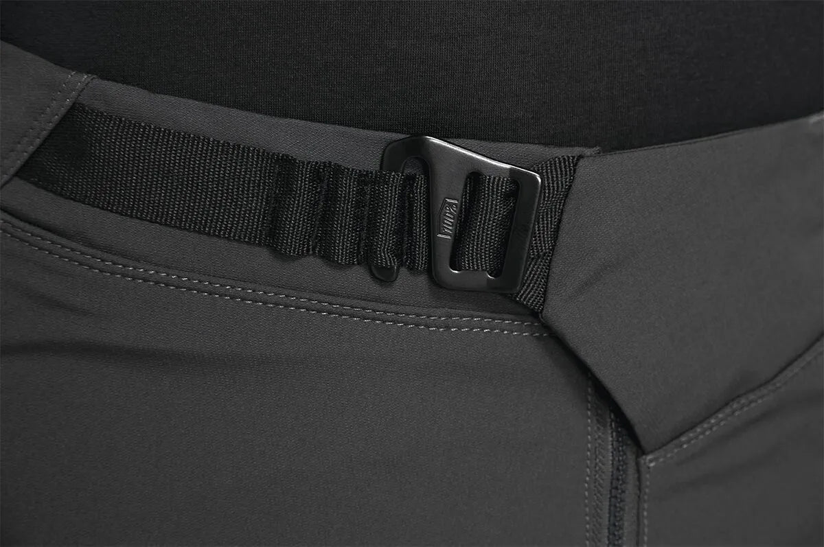 100% MTB Airmatic Shorts bild 2 PMMEDIA:f196e36f636d5d12