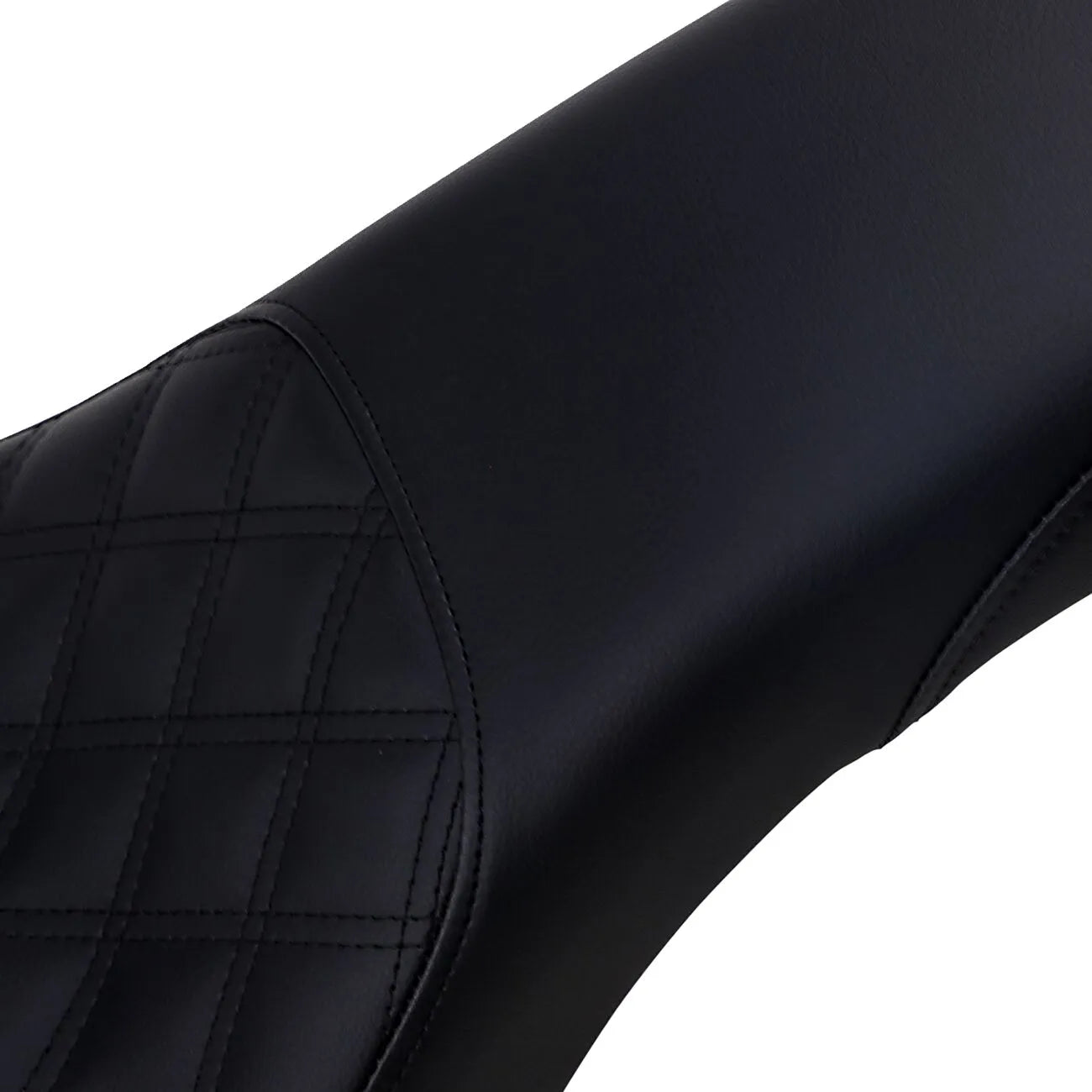Saddlemen Profiler™ Tuck-N-Roll Seat Sadlar Harley Softail bild 10 PMMEDIA:6afaf524252b66b4