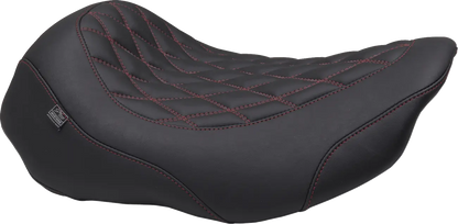 Mustang Wide Tripper™ Solo Seat Sadlar Harley Touring bild 2 PMMEDIA:0e643b2b7024211a