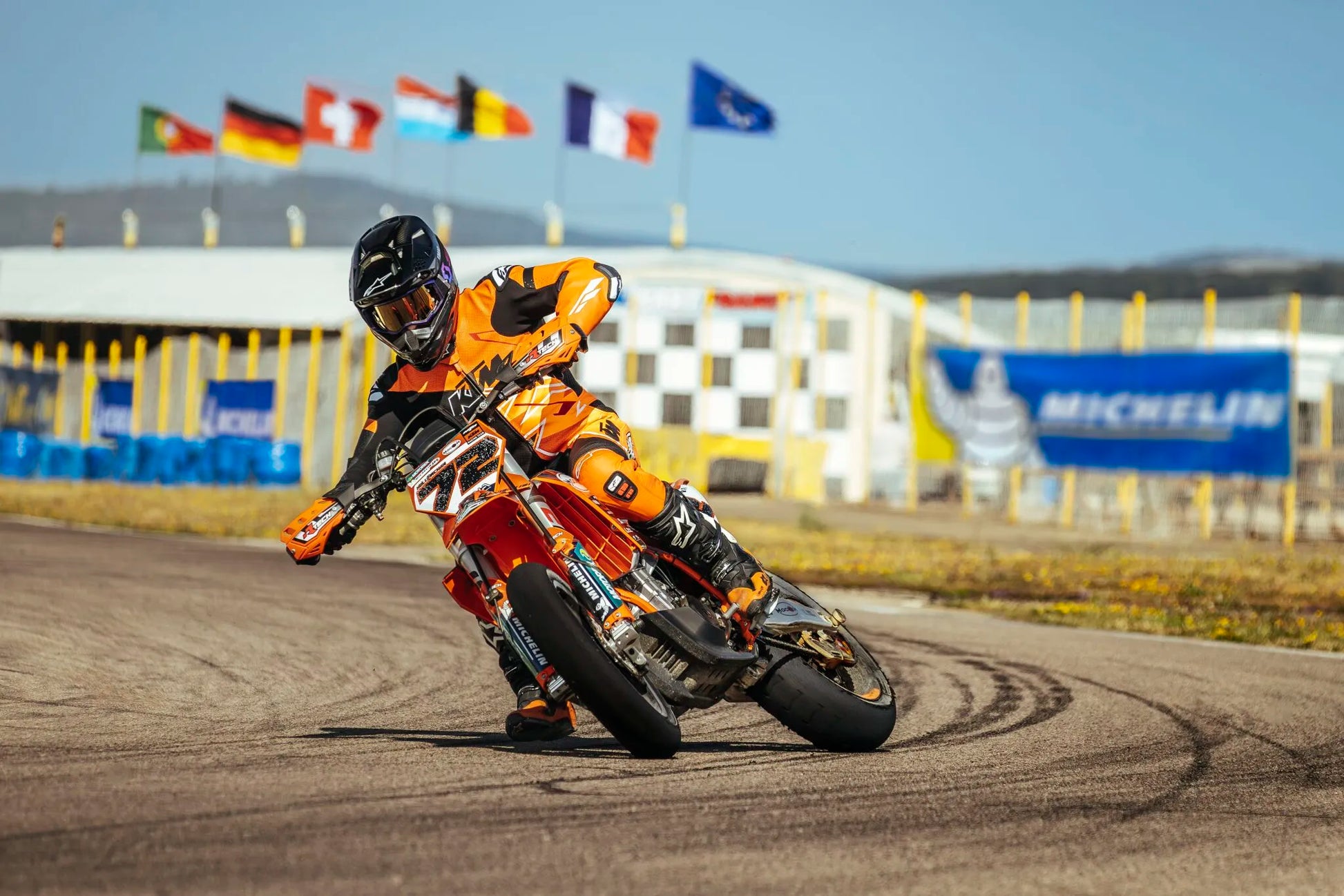 MICHELIN Power SuperMoto Slick Däck 120/75R16.5 NHS TL bild 11 PMMEDIA:0fd625e81e39a38a
