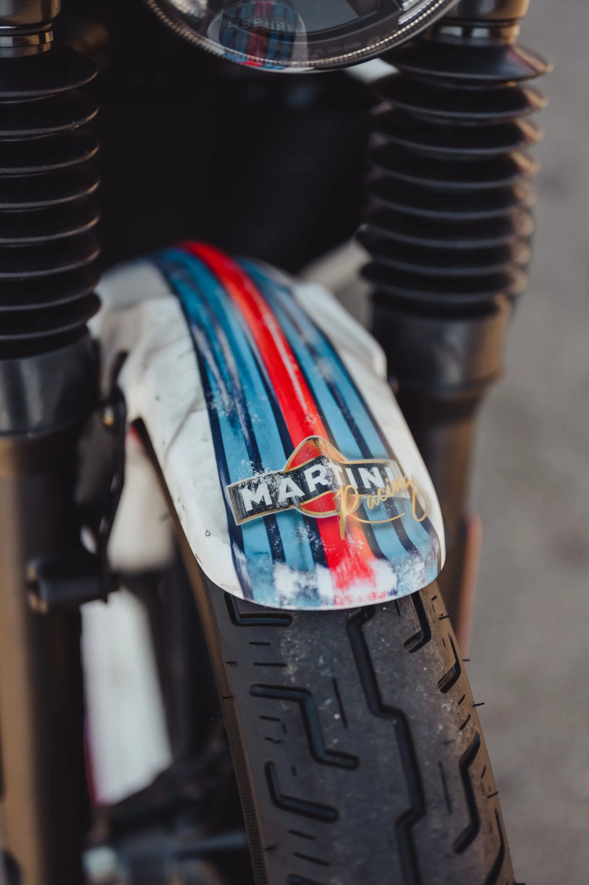 CULT WERK Front Fender Old School bild 3 PMMEDIA:07f488ef6cfeec7f