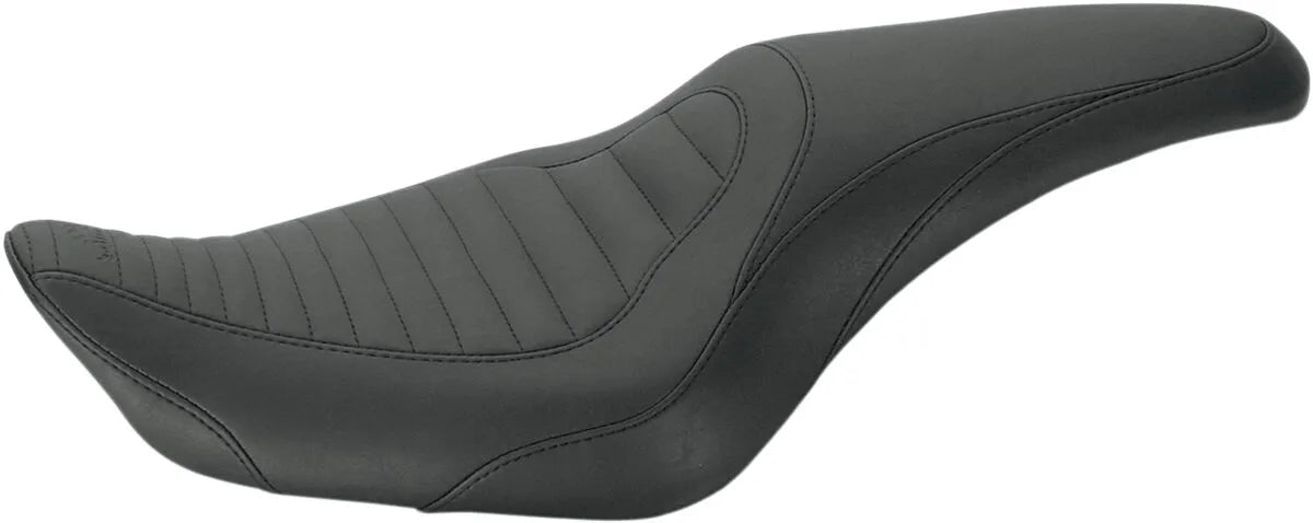 MUSTANG Tripper Fastback™ Sadel 2UP Tuck & Roll Black bild 1 PMMEDIA:c26b43f788494d25