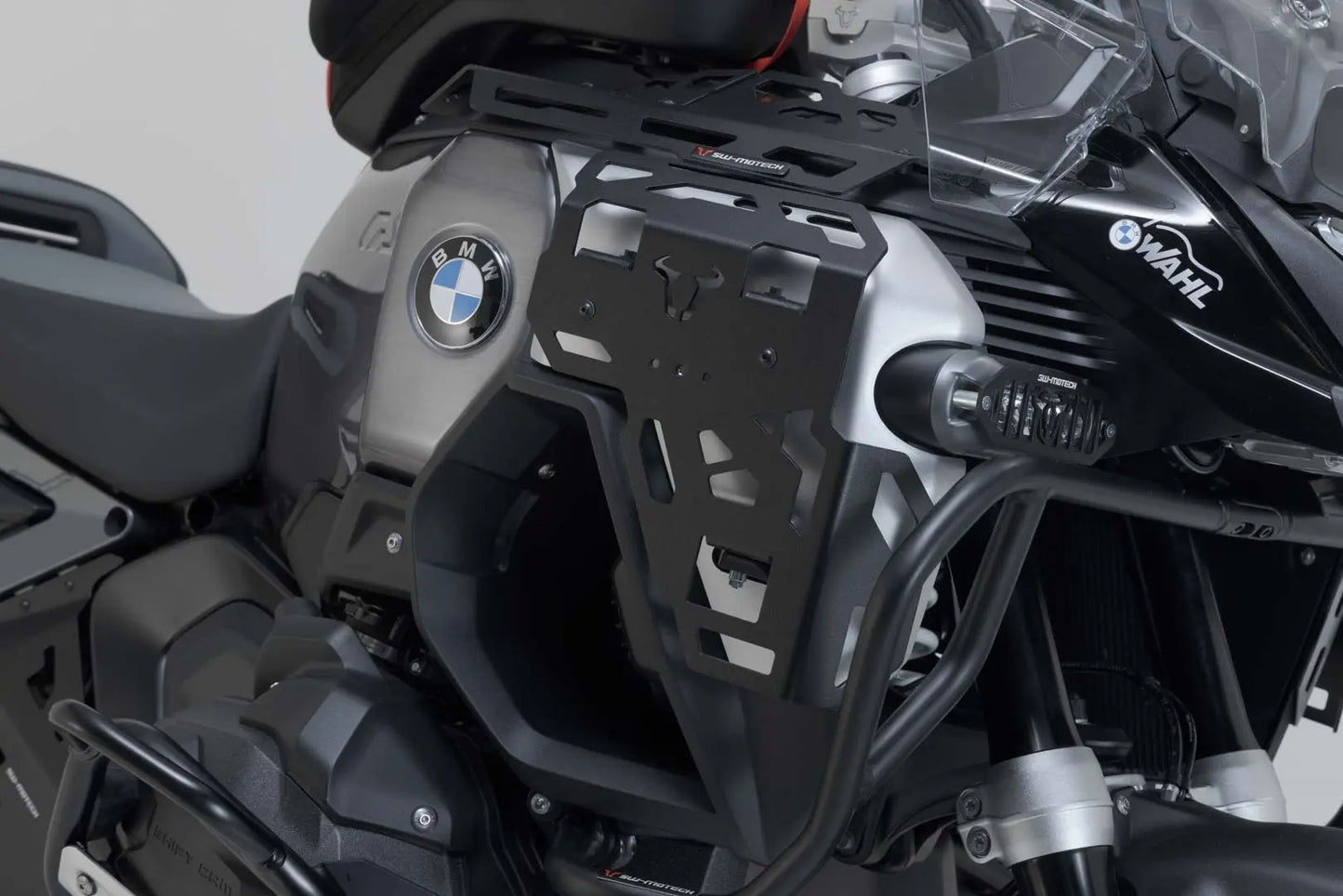 SW-MOTECH Bagagehållare för Tankskydd BMW R 1300 GS Adventure bild 1 PMMEDIA:17be1fb99d649c90