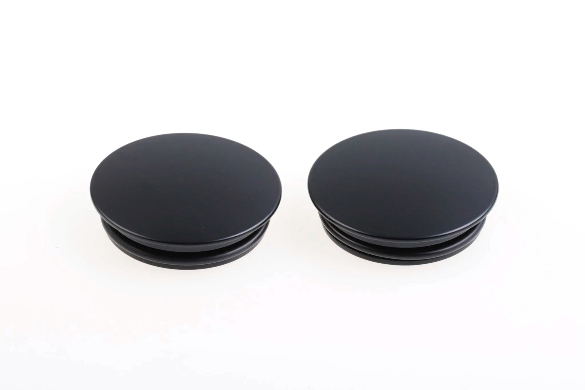 CULT WERK Swingarm Covers i svart för Harley-Davidson V-Rod bild 2 PMMEDIA:e7e5da3cbf3c9e19